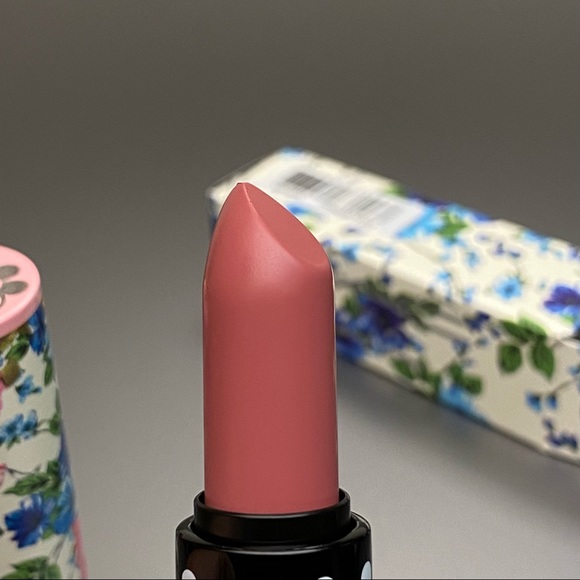 MAC x Richard Quinn "Rose Daydream" Lipstick - Picture 11 of 13